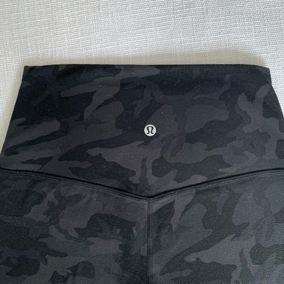 Lululemon Align Pants 7/8 Camo leggings - Picture 1 of 4